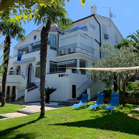 Apartmani Auer Pjescana Uvala Extérieur photo